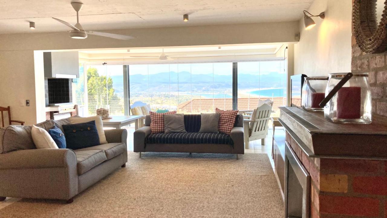 Stylish Holiday Home With Amazing Sea Views เพลตเตนเบิร์กเบย์ ภายนอก รูปภาพ